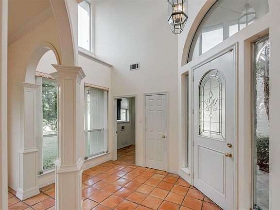 4th image of 307 Twin Lakes Dr