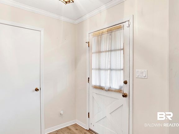 5th image of 2508 Royal Carriage Dr