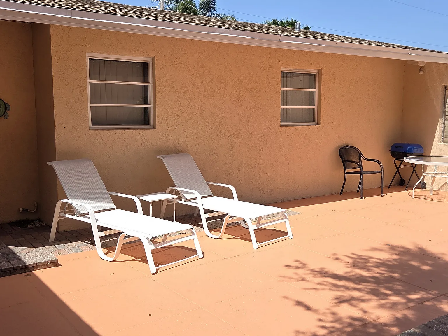 4 bed, 2293 sqft, $4,395 — Photo 2
