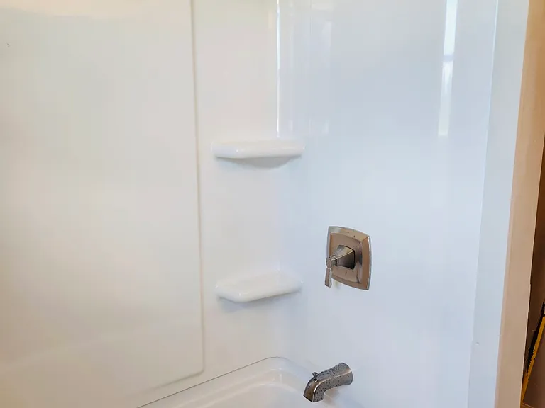 405 Woodberry Dr — Photo 3