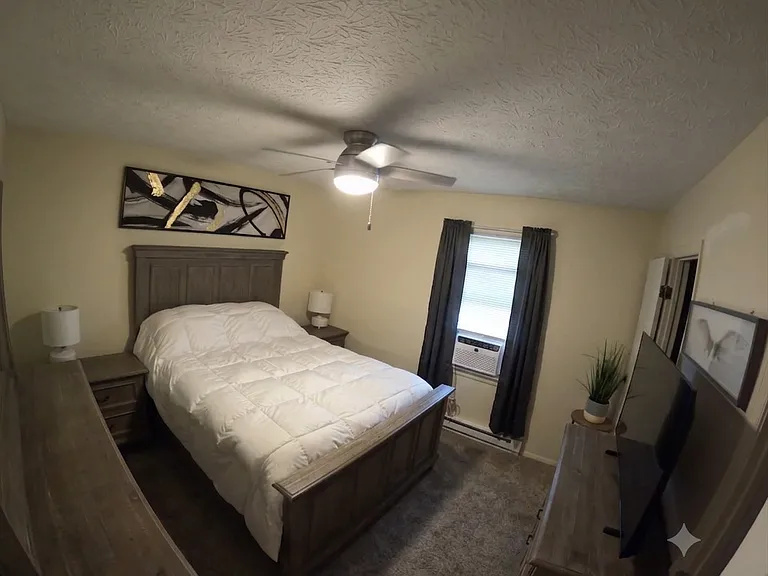 128 Woodbury Ave — Photo 7