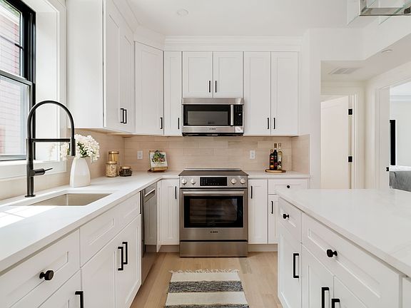 2nd image of 387 Norfolk St #1
