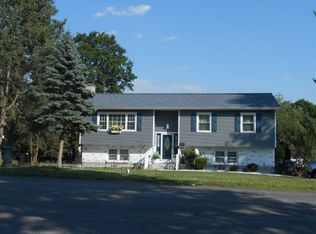 6 York Ct, Fishkill, NY 12524