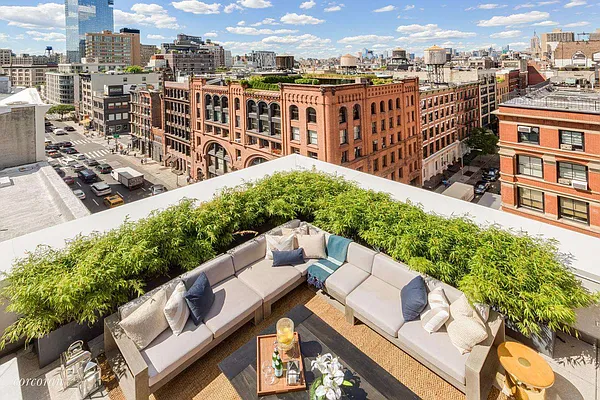 Sold by Corcoran | media 23