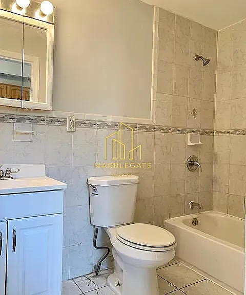 210 N 15th St #44 — Photo 5