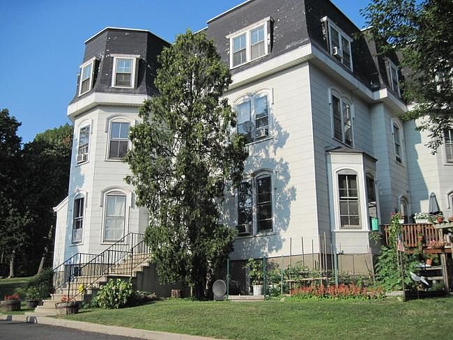 1st image of 132 N Broadway APT 3NE