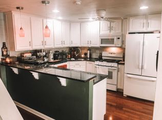 590 Woodmere Dr APT 6, New Stanton, PA 15672