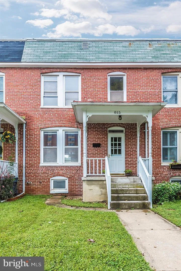 2 bed, 1.5 bath, 1248 sqft, $1,950 — Photo 1