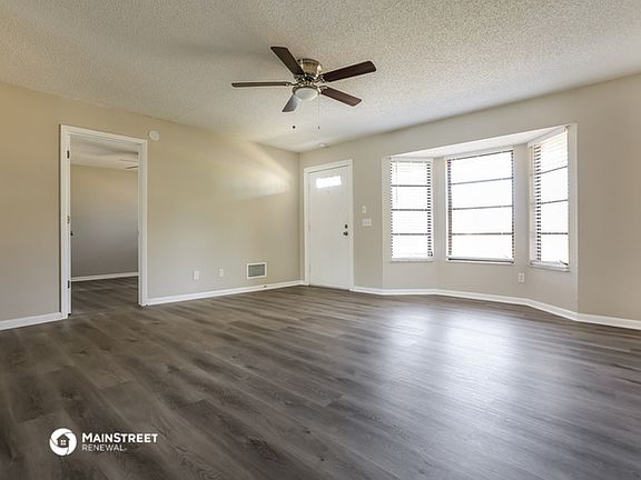 4th image of 12227 Chancellor Blvd