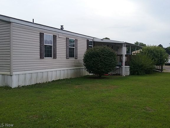 3rd image of 602 Sandpiper Ln SE