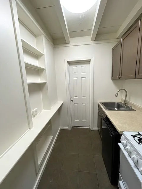 Studio, 360 sqft, $1,450 — Photo 3