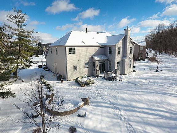 3rd image of 20551 Morar Cir