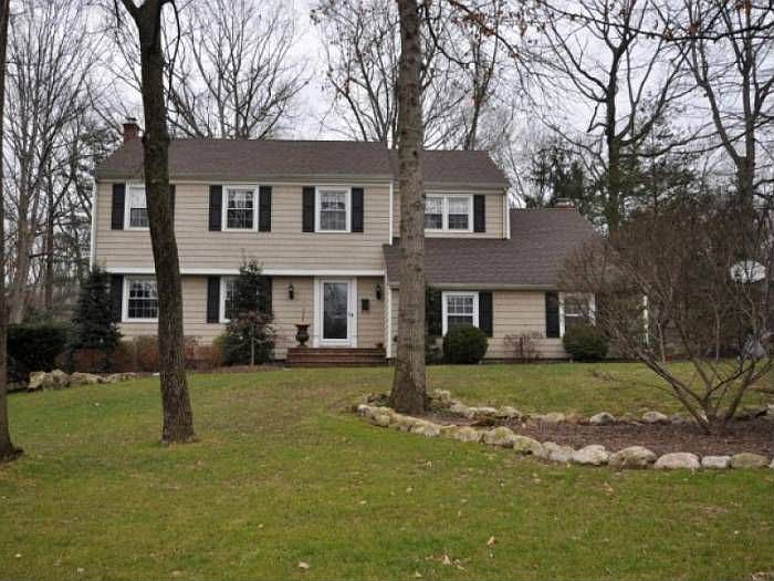 GREAT VALUE COLONIAL