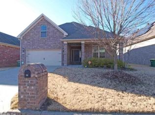 34 Forest Valley Ln, Little Rock, AR 72223
