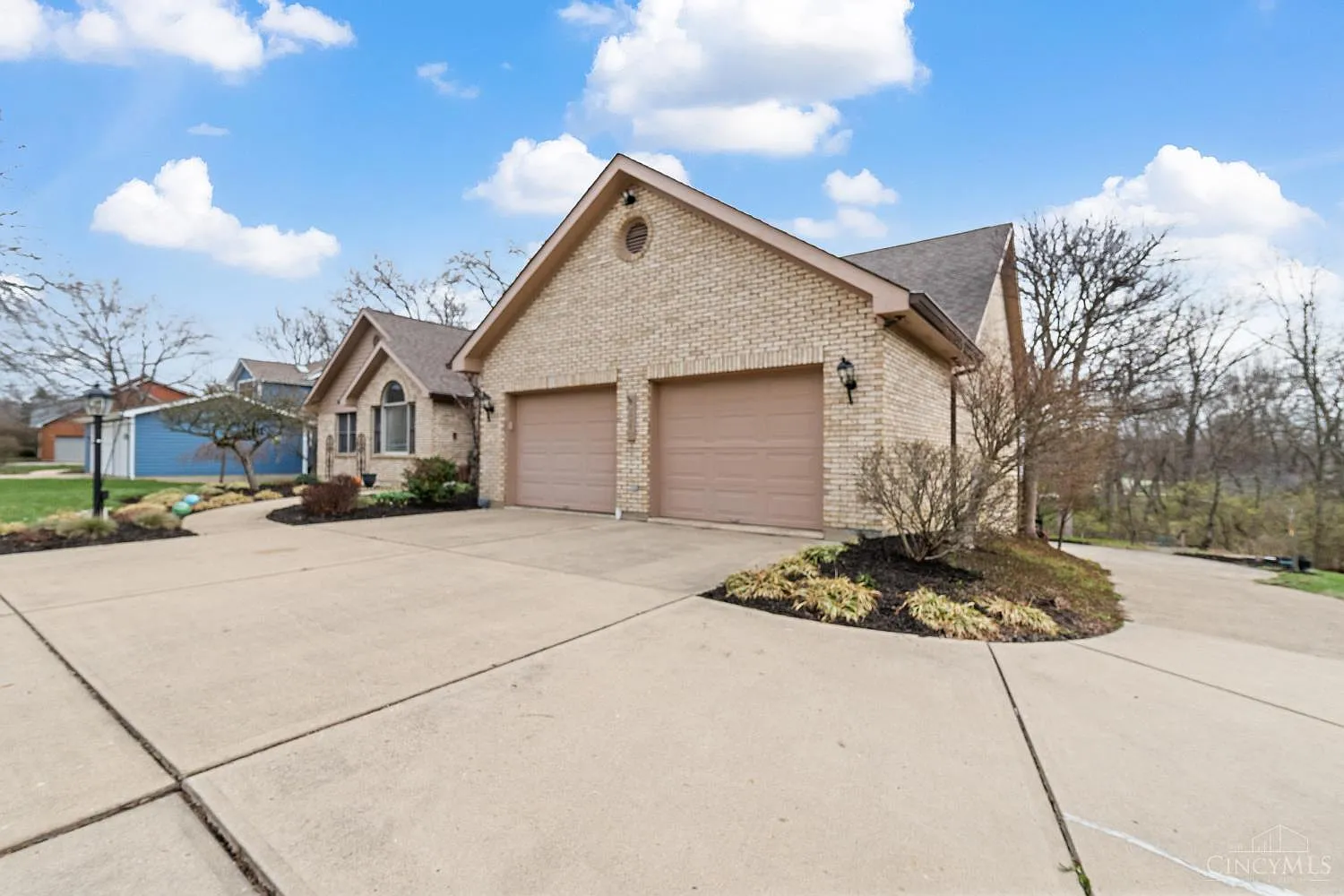 5 bed, 3.5 bath, $4,000 — Photo 4