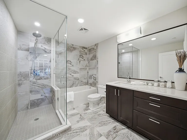 1575 Lakeshore Rd W #117 — Photo 24