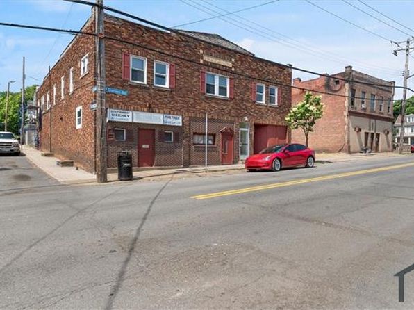 913 Chartiers Ave #2