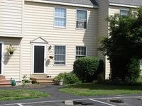 28 Turkey Trl, Windham, ME 04062