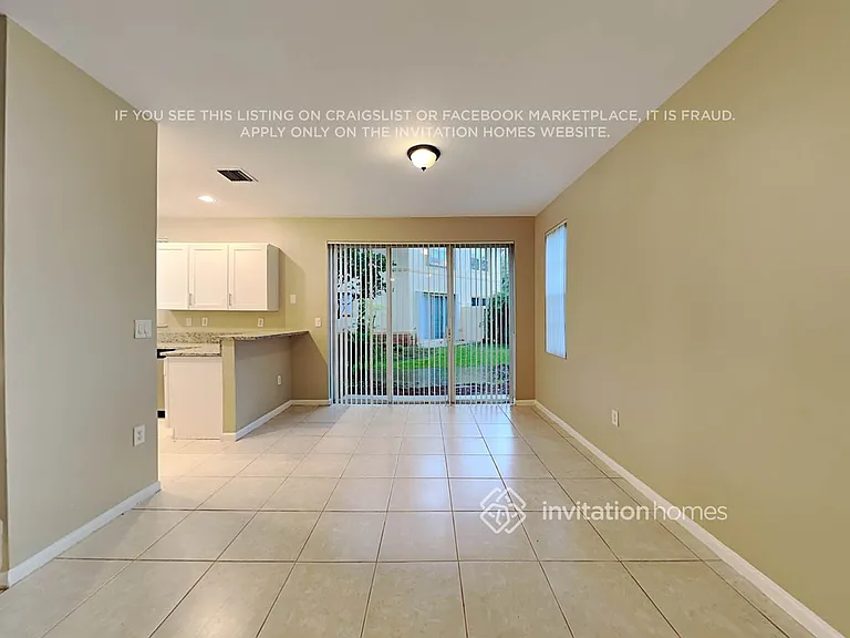 703 NW 170th Ter — Photo 5