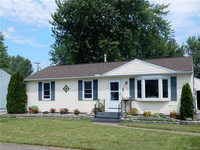 4260 E Frontier Dr, Blasdell, NY, 14219