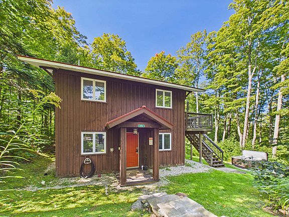3rd image of 293 Tanglewood Drive