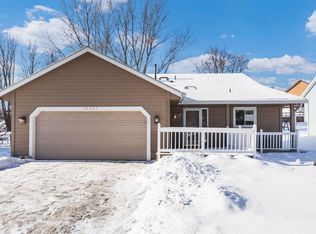 16407 Griffon Trl, Lakeville, MN 55044
