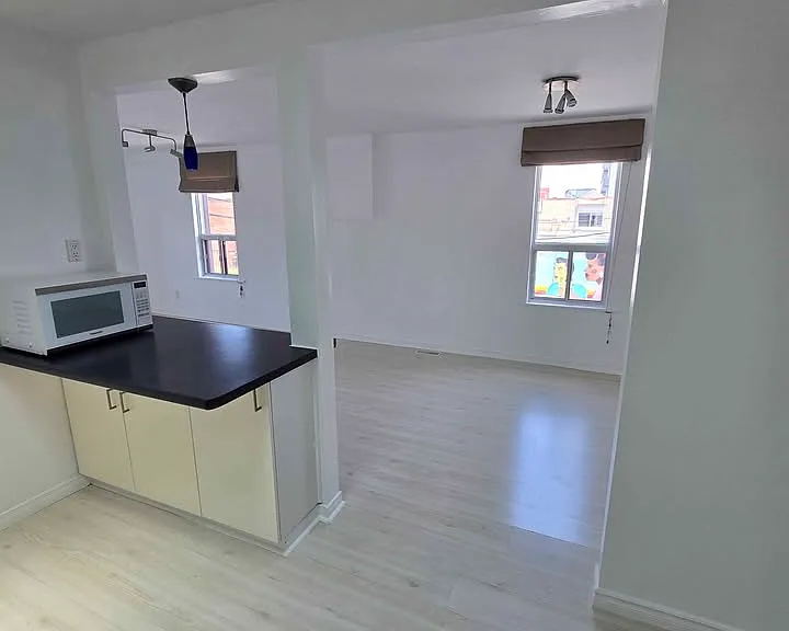 610 Concession St #1 — Photo 16