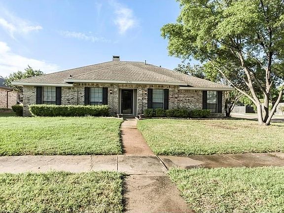 2nd image of 1674 Glencairn Ln