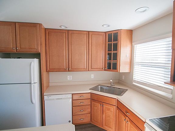 5th image of 4914 Wallington Dr