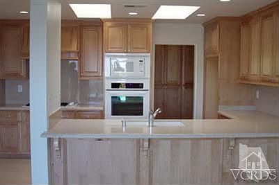 4th image of 330 Mesa Ave
