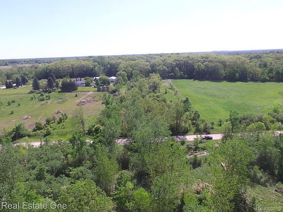 4th image of 2983 N Harris Rd