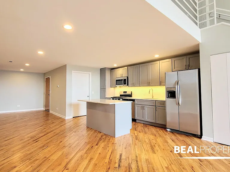 2320 N Damen Ave #2D — Photo 7