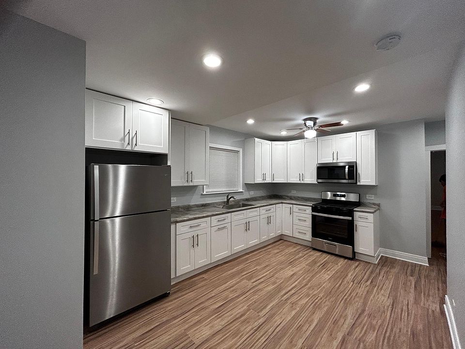 1st image of 5047 W Winona St Floor 1