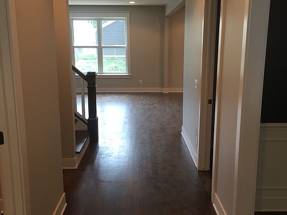3rd image of 414 N Gainsborough Ave