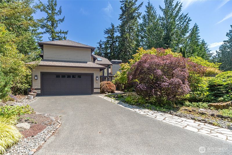 3rd image of 34 Dunbar Court