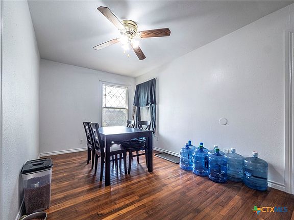 4th image of 302 N Patterson Ave