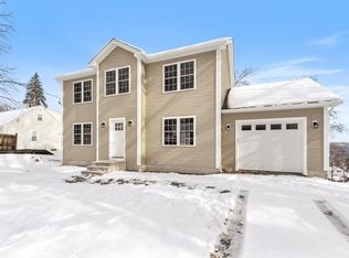 28 Chino Ave, Worcester, MA 01605