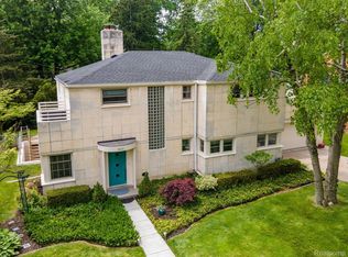 641 S Oxford Rd, Grosse Pointe Woods, MI 48236