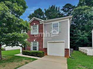 1113 Swearngan Ridge Ct, Charlotte, NC 28216