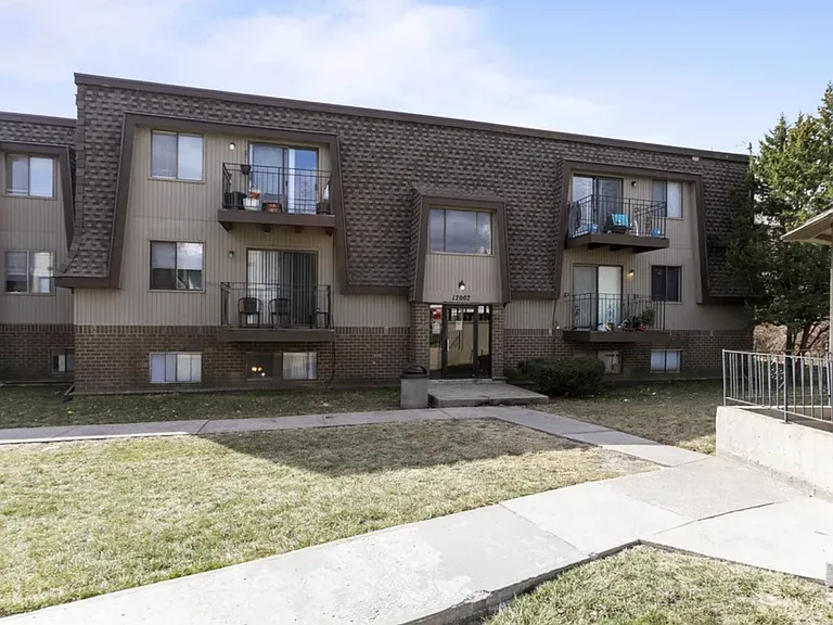 Stoneybrook Apartments — Photo 46