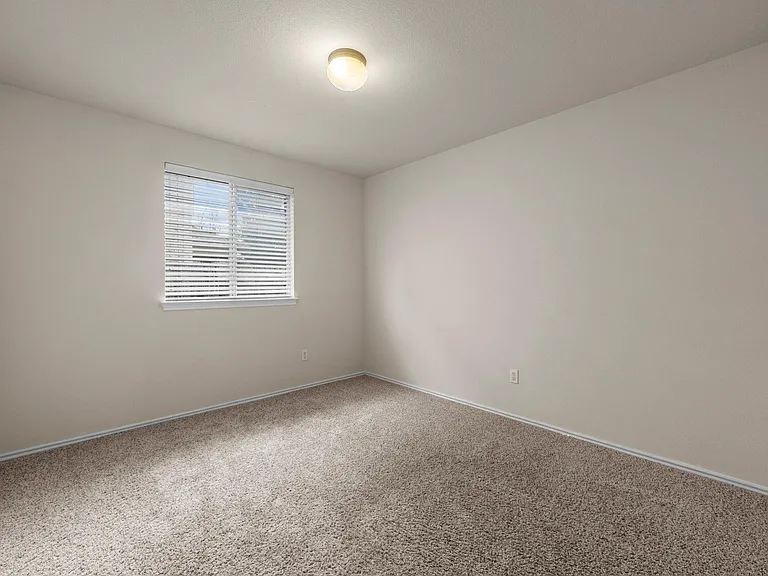 9424 Castle Pines Dr — Photo 22
