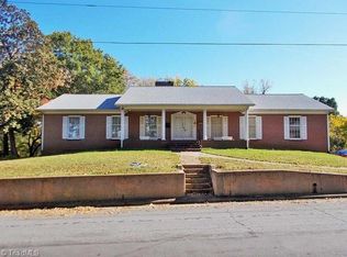 1426 Carolina Ave, Eden, NC 27288