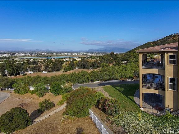 4th image of 26045 Lucille Cir