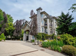 1150 E 29th St #112, North Vancouver, BC V7K 3E2