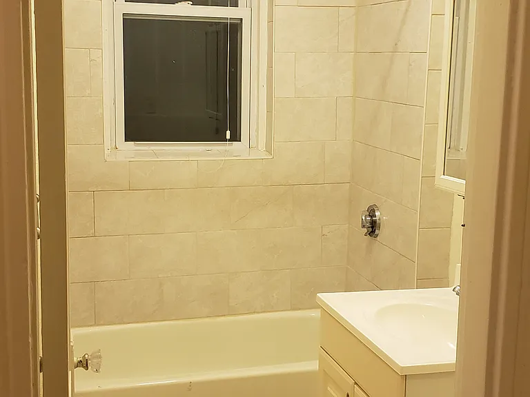 1330 Commonwealth Ave #6 — Photo 4