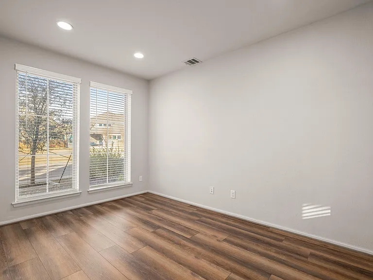 932 Azul Lagoon Dr — Photo 10