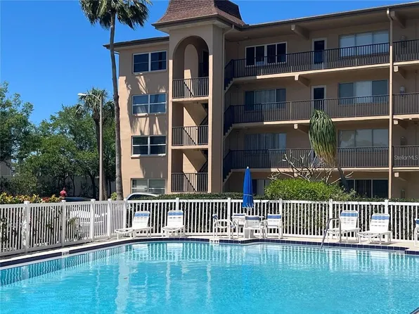 2525 W Bay Dr APT E23, Belleair Bluffs, FL 33770