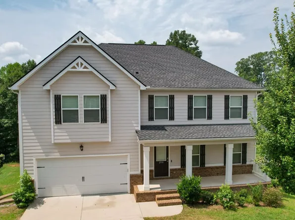 210 Rushing Waters Dr, Inman, SC 29349