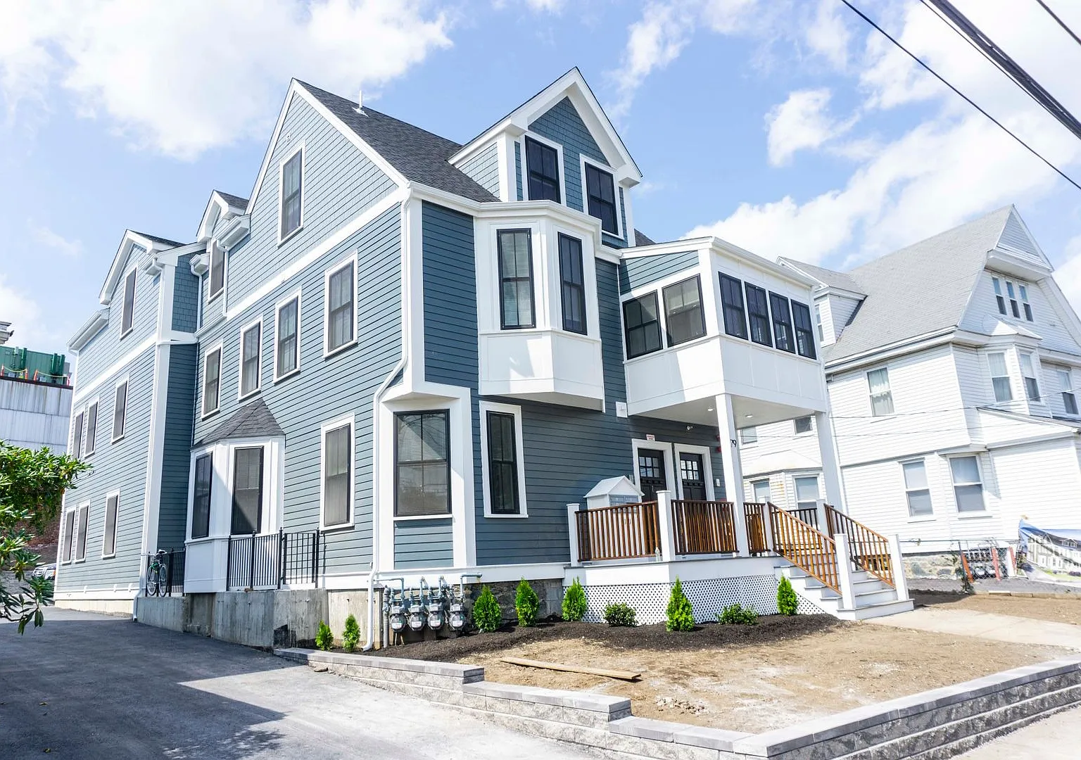Allston 3 Bed, 2.5 Bath | 1,500 Sq Ft | 2 Months FREE | No Broker Fee — Photo 1
