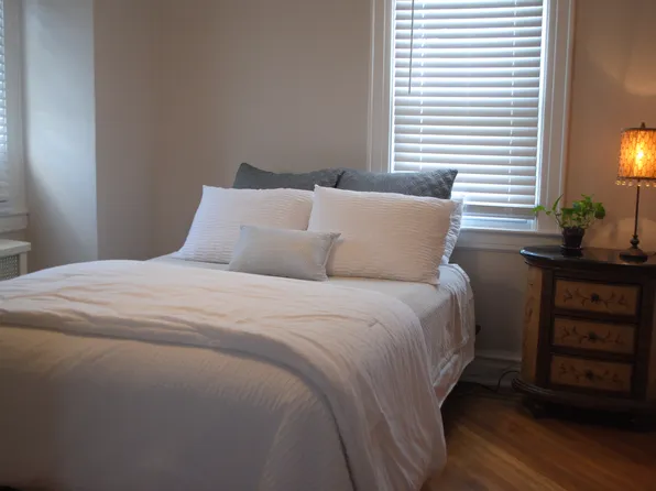 9717 161st Ave, Howard Beach, NY 11414